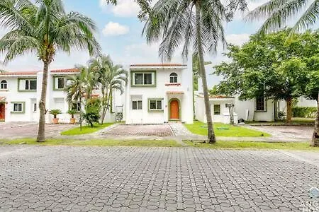 Holiday home Ideal For Family Trip To Mexico Caribbean Pool Playa del Carmen