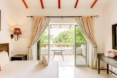Ideal For Family Trip To Mexico Caribbean Pool Playa del Carmen 0*,  Mexico